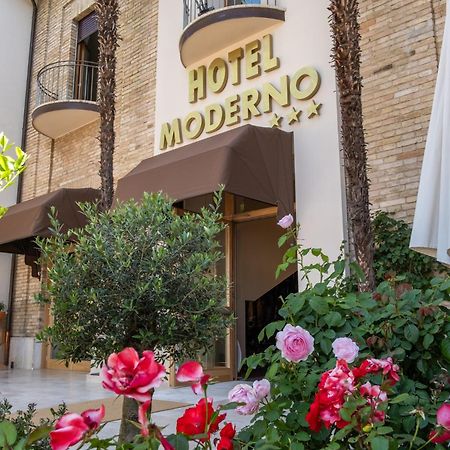 Hotel Moderno أسيسي المظهر الخارجي الصورة