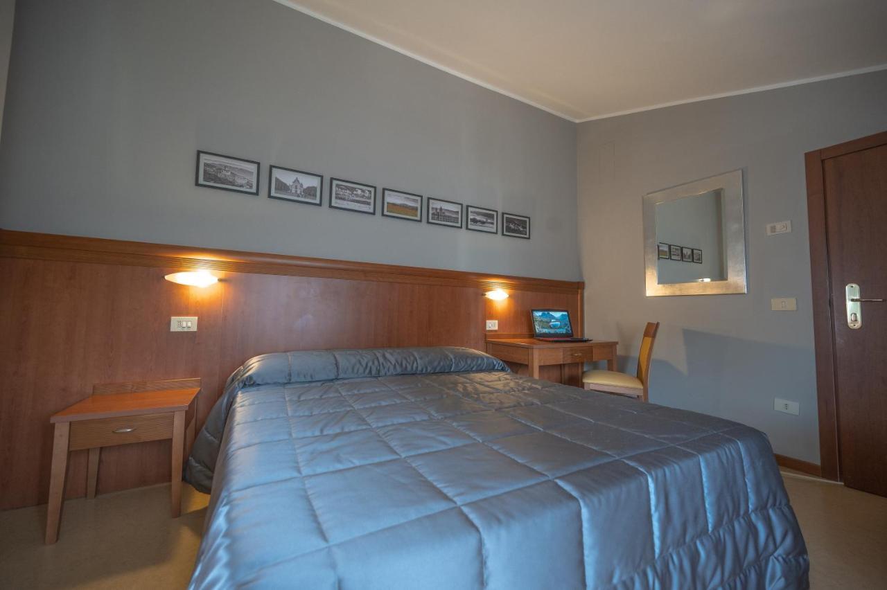 Hotel Moderno أسيسي المظهر الخارجي الصورة