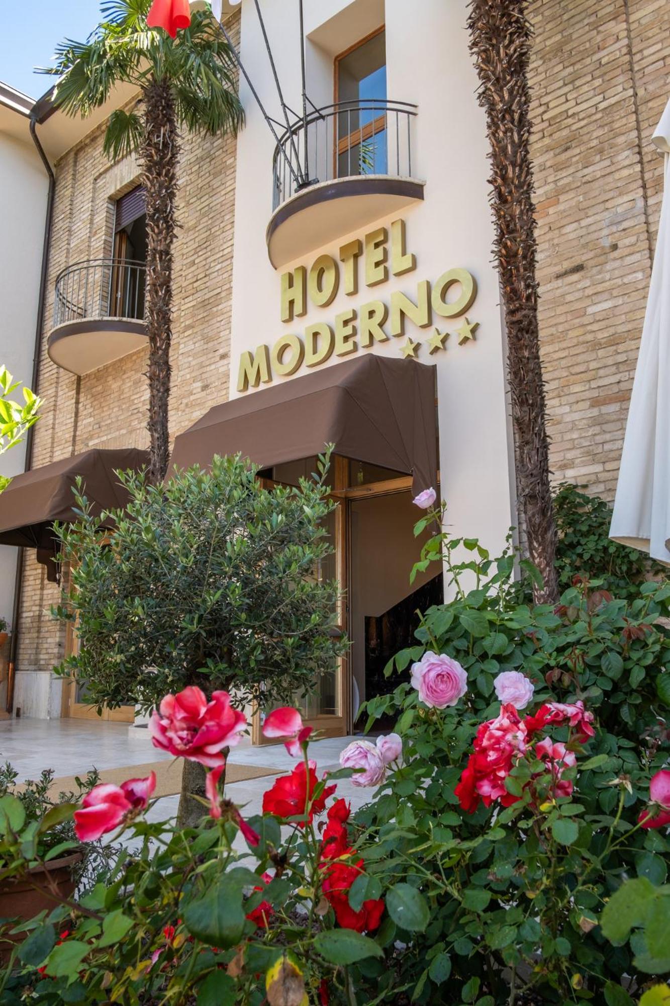Hotel Moderno أسيسي المظهر الخارجي الصورة