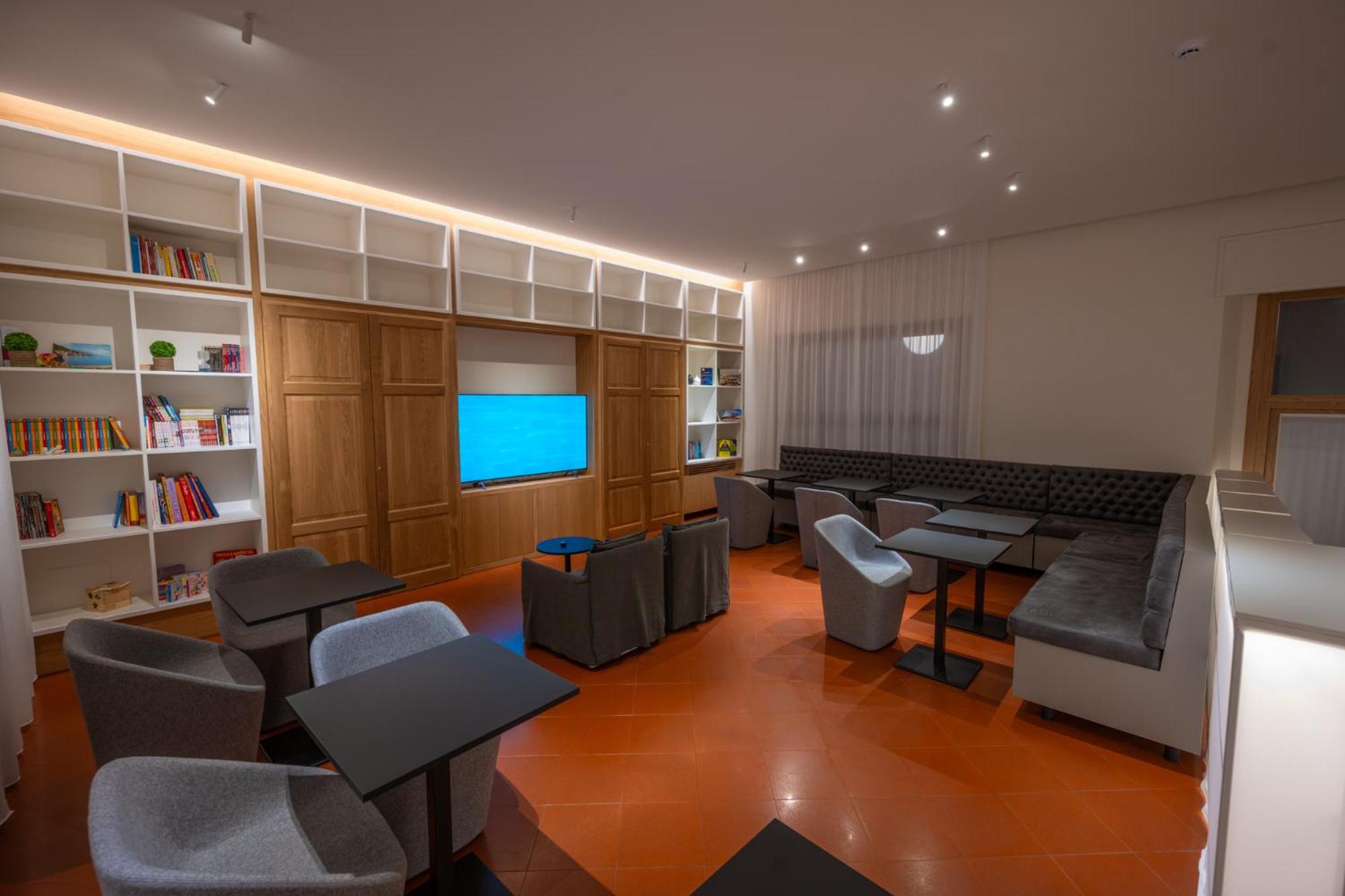 Hotel Moderno أسيسي المظهر الخارجي الصورة