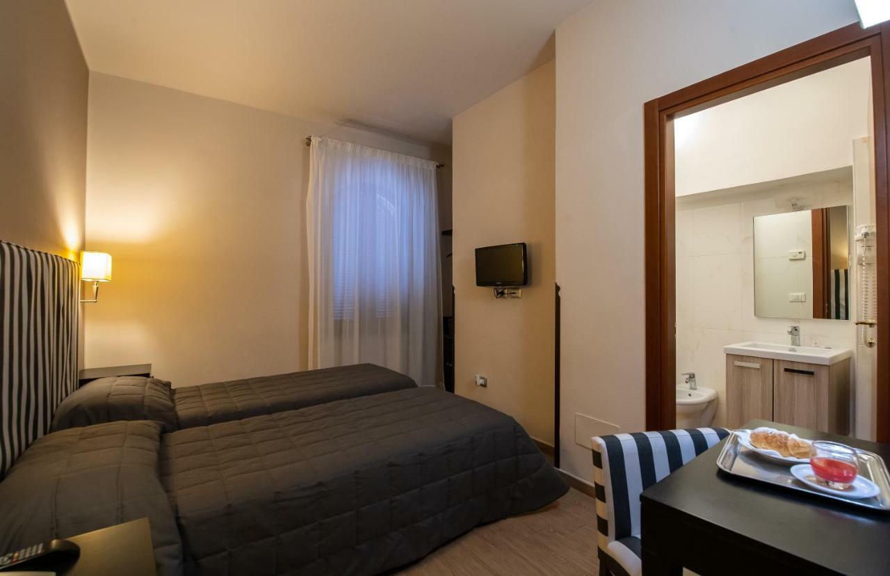 Hotel Moderno أسيسي المظهر الخارجي الصورة